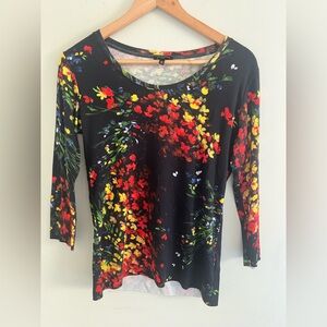 Escada Authentic Vibrant Portugal Floral Knit Top Black Multicolor Size Medium